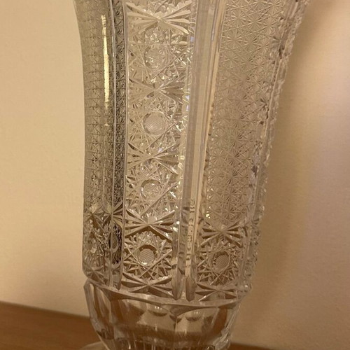 Crystal vase with intricate carved designs like new, vintage style