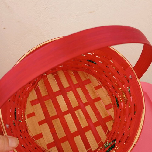 Wicker Christmas basket new with garlands