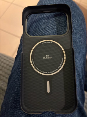 Pitaka iPhone 17 Pro case almost unused