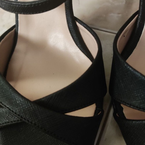 Ellen women's sandals size 39 black like new