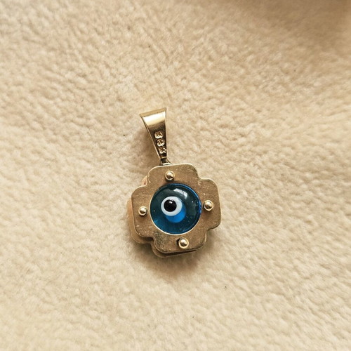 3D 585 14K pendant with evil eye
