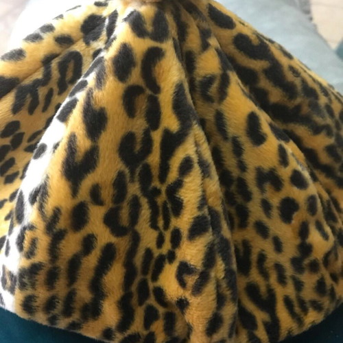 Bucket hat leopard print used, soft plush fabric