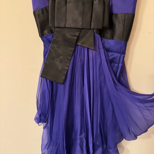 Smaili’s official dress like new, long blue with black details