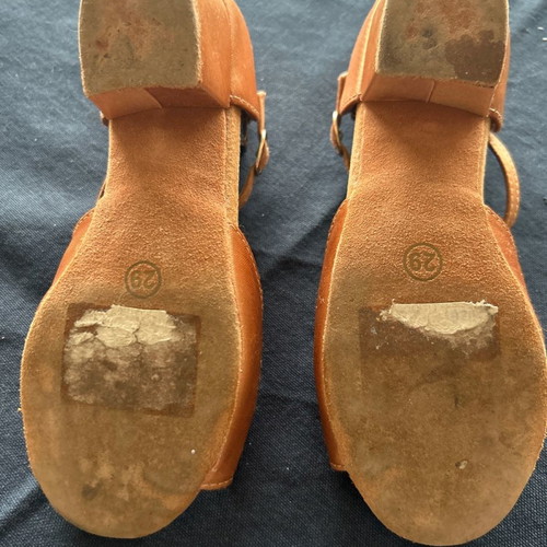 Latin children's shoes used size 29 brown