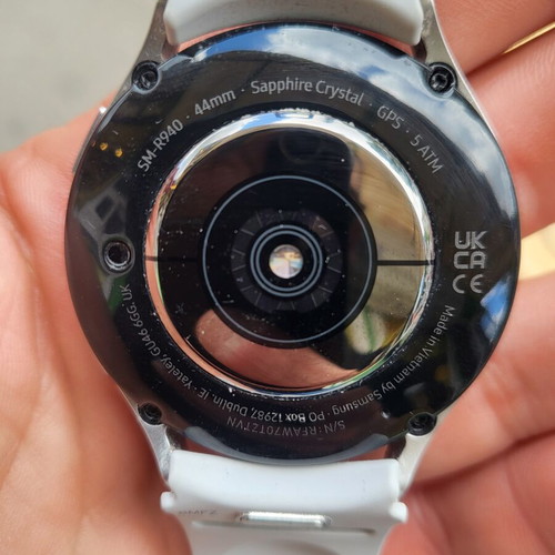 Samsung Galaxy Watch 6 like new smart watch with AMOLED display