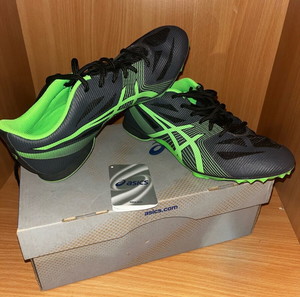 spikes asics