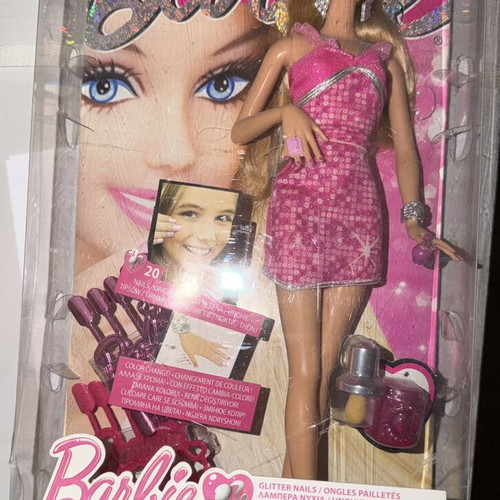 Barbie Glitter Nails T7434 2010 like new