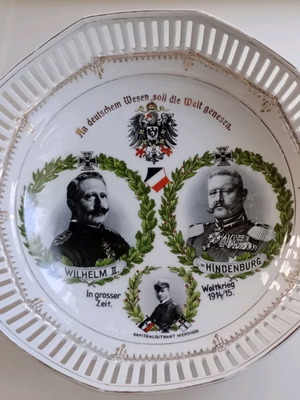 Collectible porcelain decorative plate Germany WWI like new