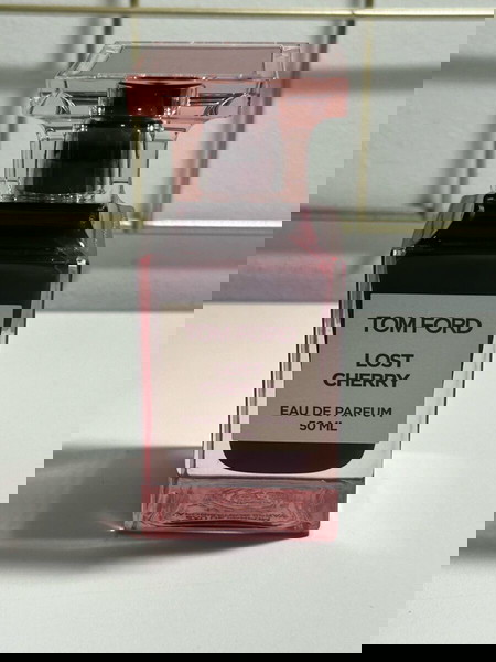 TOM FORF LOST CHERRY EAU DE PARFUM VAPORISATEUR SPRAY 50ml