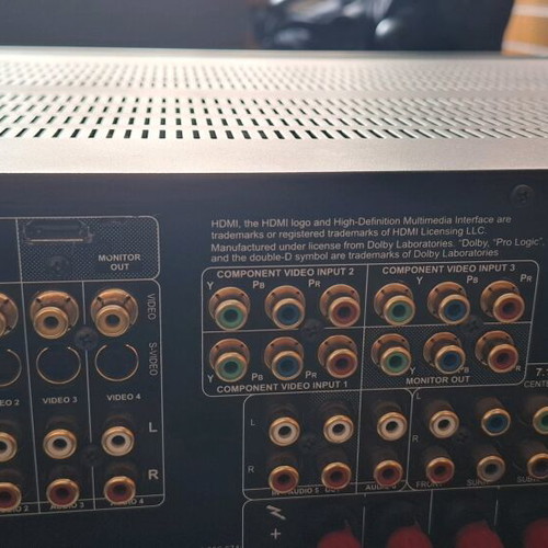 Nad T737 receiver amplifier like new with gold-plated outputs