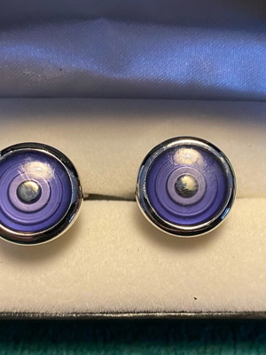 Cufflinks used, blue