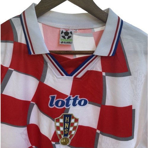 Vintage 90s Croatia Lotto Football Shirt Size M, excellent condition