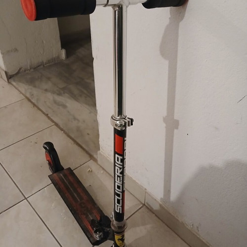 Scuderia Kids Scooter used, foldable black and red