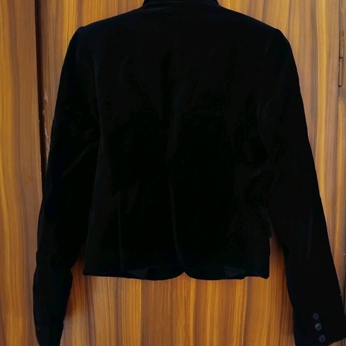 Benissimo black velvet jacket like new