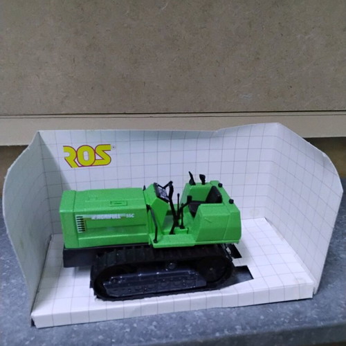 Agrifull 55C crawler tractor new metal-plastic model 1:32 scale