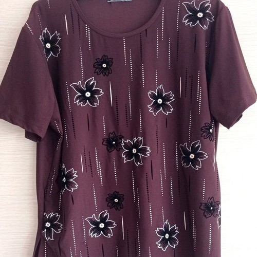 Brown blouse with floral design like new, size Large