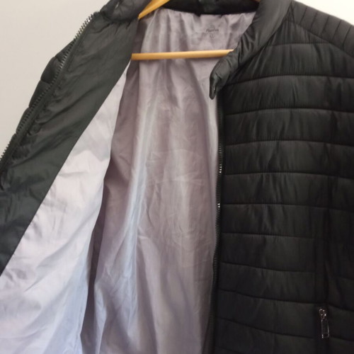 BATA men's lightweight puffer jacket black size XL used