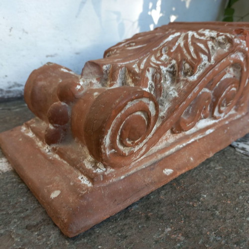 Ceramic corbel used, small size