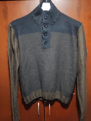 Pullover like new, blue and brown, sizes M and L