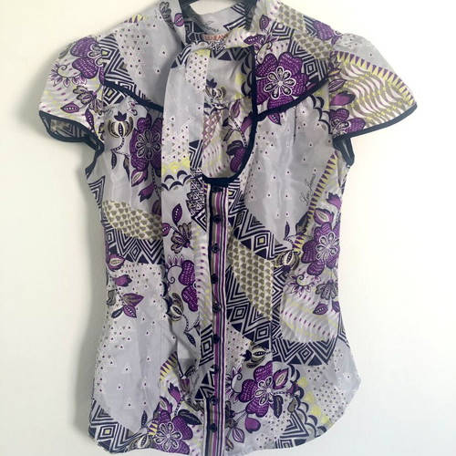 Liu Jo Silk Shirt XS with Geometric Floral Print new