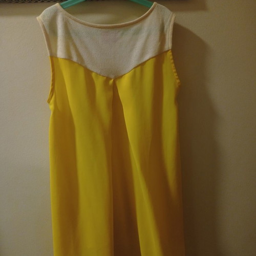 Fly London sleeveless yellow blouse like new size M