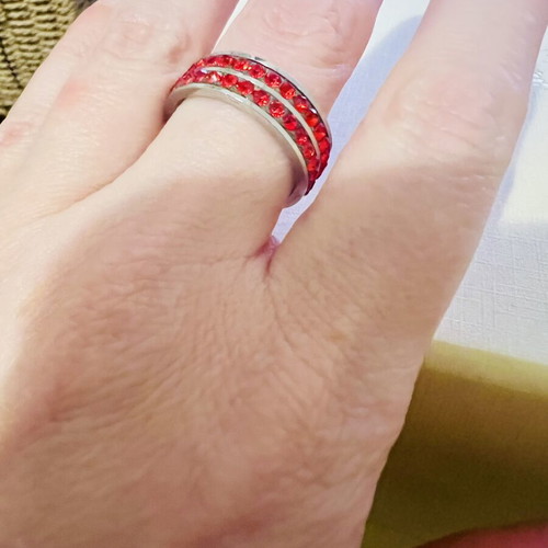 Steel ring with red rhinestones, 19mm diameter