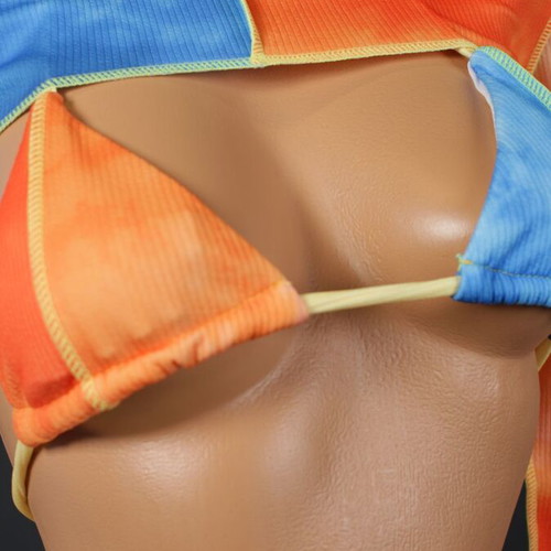 Three-Piece Swimsuit New with Color-Fading Effect in Blue and Red