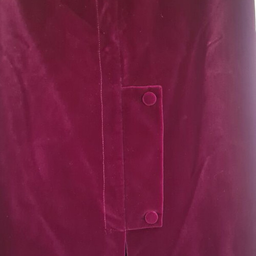 Velvet women's skirt medium size, like new, deep burgundy with front design