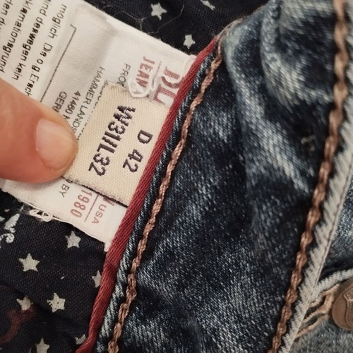 Jeans used, straight fit, size S and M, blue