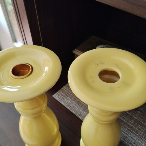 Set of two yellow ceramic candlesticks, 21 cm