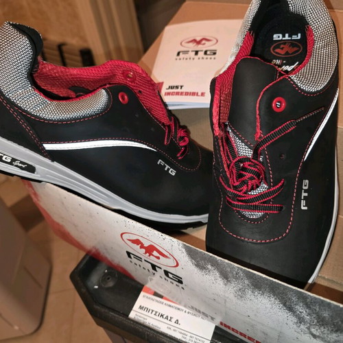 Safety shoes new size 44 black