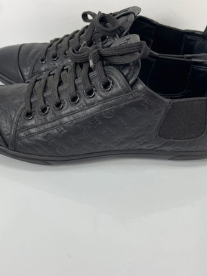 Louis Vuitton black leather sneakers size 38.5 used
