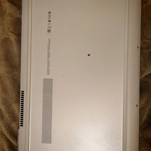 HP 15-aw006nv laptop like new, 8GB RAM, 240GB SSD, Windows 10, bag and mouse