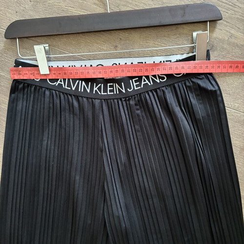 Calvin Klein pleated palazzo pants like new, size S-M, black and blue