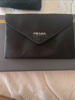 Πορτοφόλι νεσεσέρ Prada καινούργιο, μαύρο