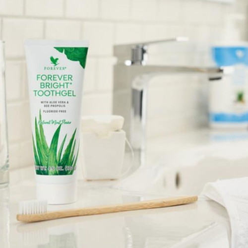 Forever Bright Aloe Vera Toothpaste new, natural oral care