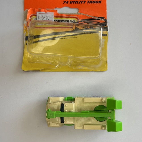Matchbox 1993 No 74 Utility Truck Tree Care like new