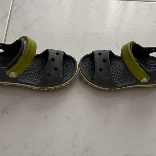 Crocs Crocband Sandal kids size 23-24 used, gray