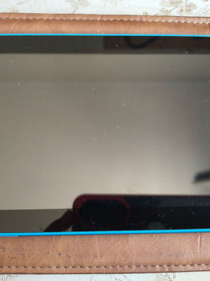 Tablet Lenovo Tab3 7, μαύρο με μπλε περίβλημα, 7 ίντσες, 1GB RAM, 16GB αποθηκευτικός χώρος