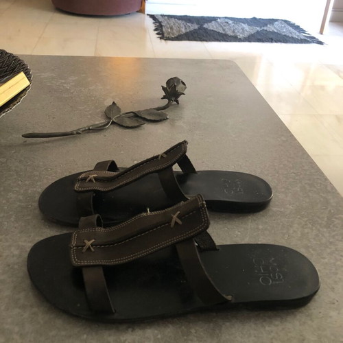Most Chic used anthracite leather sandals size 38