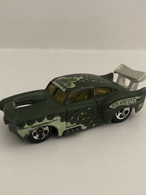 Hot Wheels Jaded Green Diecast Car 1:64 2001 Malaysia like new