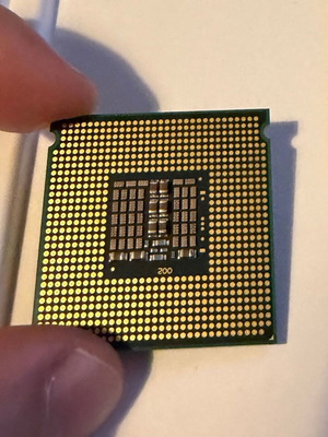 Intel Xeon E5405 2.0GHz processor used