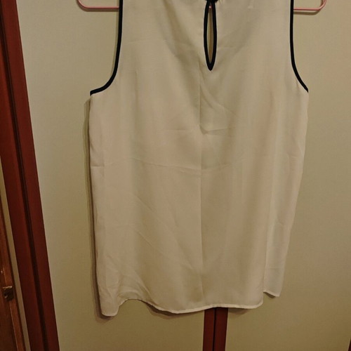 Tommy Hilfiger top ecru medium viscose with blue trim like new