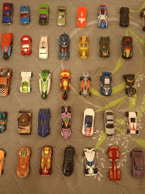 Mattel & Hot Wheels toy cars used, lot of 50