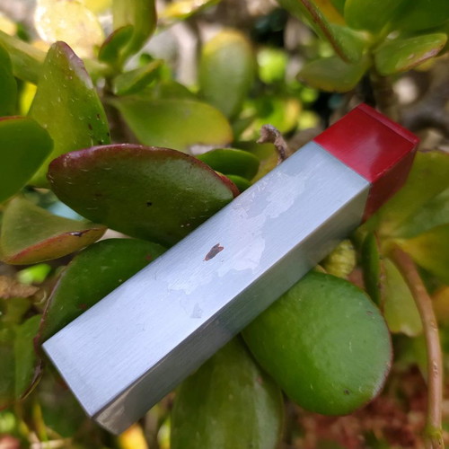 Vintage lighter in good condition, needs refilling