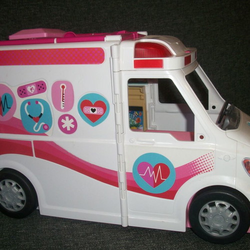 Barbie Portable Clinic like new