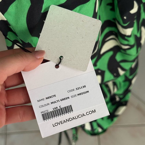 Love+Alicia dress new with tags, size M, black and green