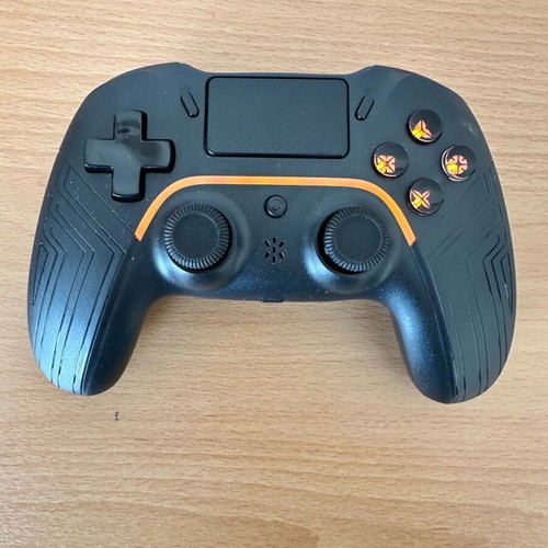 Deltaco gaming Gam-139 controller used for PS4 and PC
