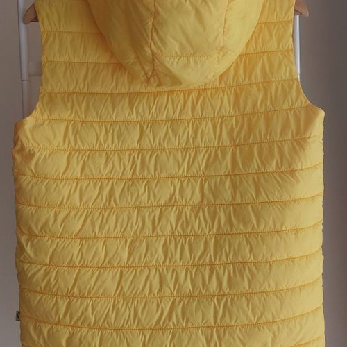 Benetton sleeveless jacket 11-12 years like new, yellow