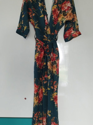 Zara floral jumpsuit like new, size M
